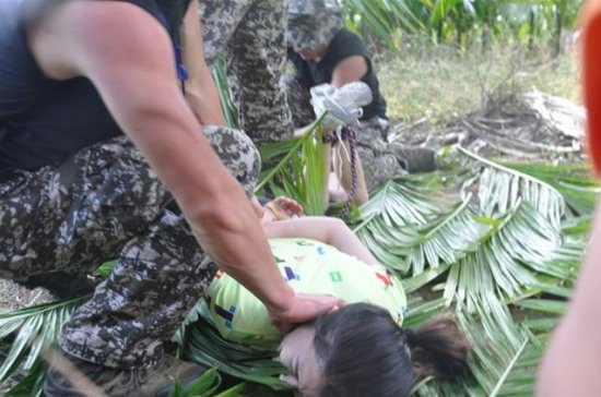 女保镖残酷训练香艳捆绑引遐想